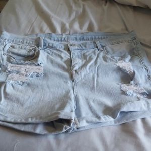 Old Navy distressed Boyfriend short
